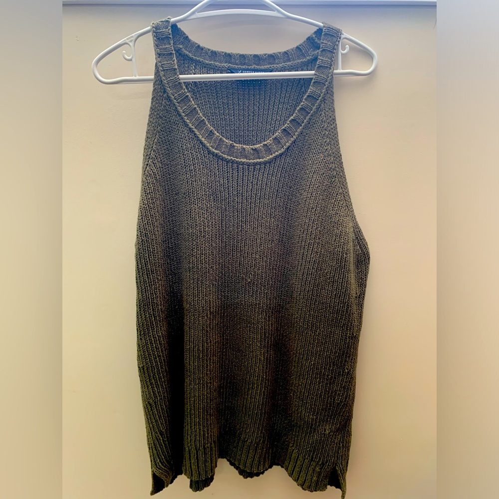 4/40$ High Neck Denver Hayes Knit Tank Top
